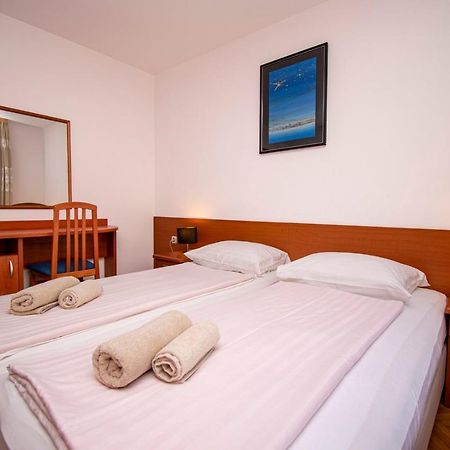 Holiday Apartment 50M From The Beach ปิเยชชานา อูวาลา ภายนอก รูปภาพ