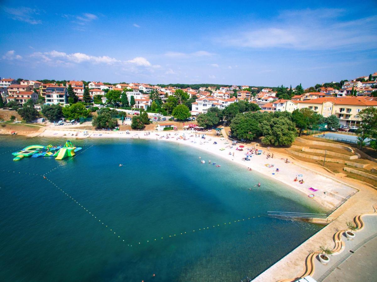 Holiday Apartment 50M From The Beach ปิเยชชานา อูวาลา ภายนอก รูปภาพ