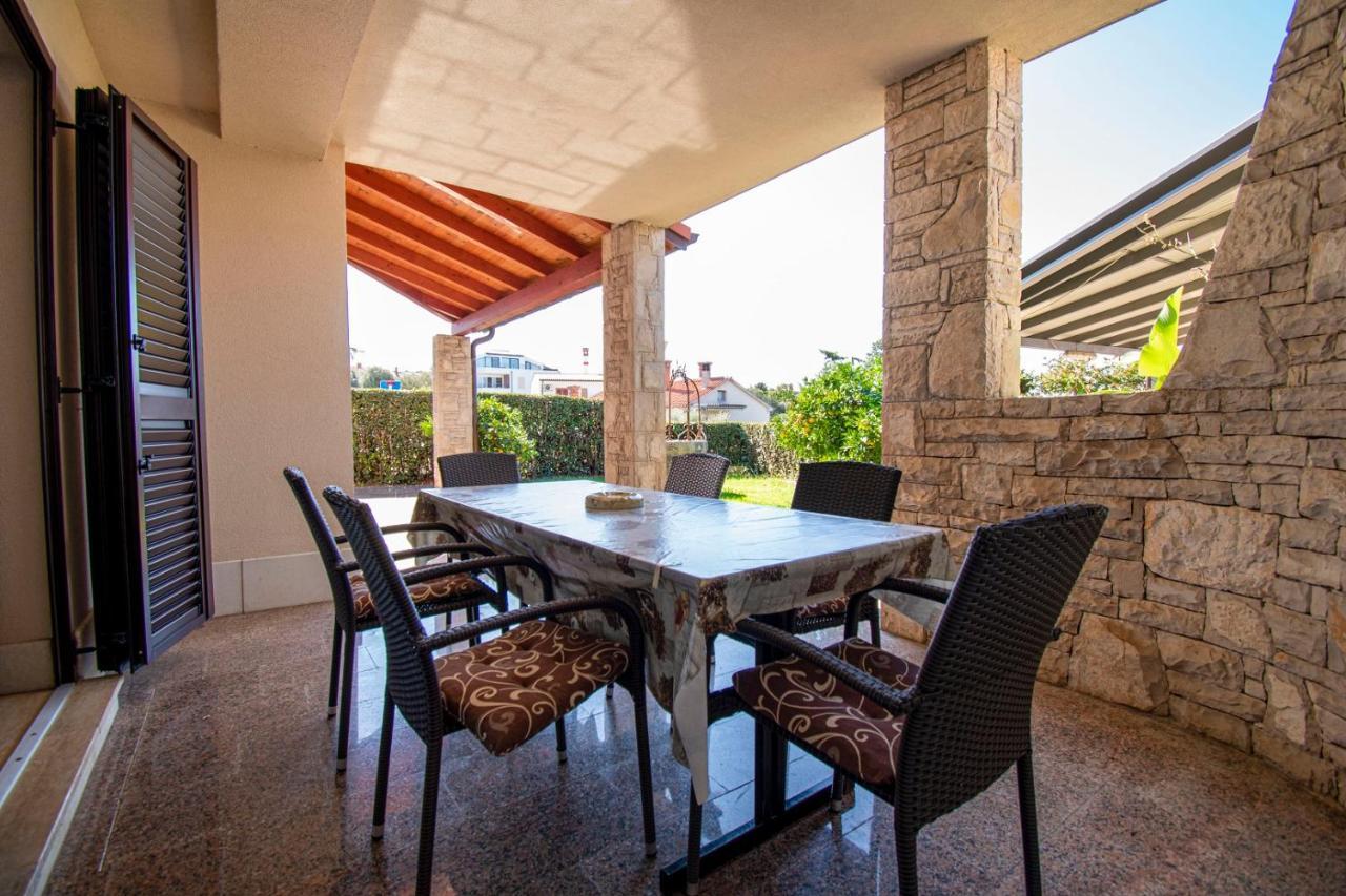 Holiday Apartment 50M From The Beach ปิเยชชานา อูวาลา ภายนอก รูปภาพ
